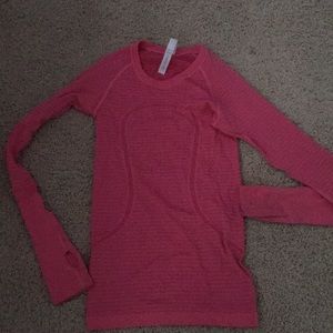 Long sleeve lulu lemon shirt - size 2